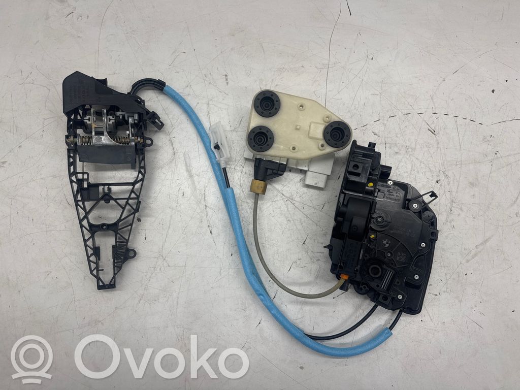 BMW X5 F15 Zamek drzwi tylnych 