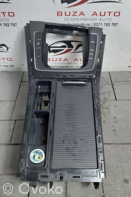 Volkswagen Golf VII Consolă centrală 