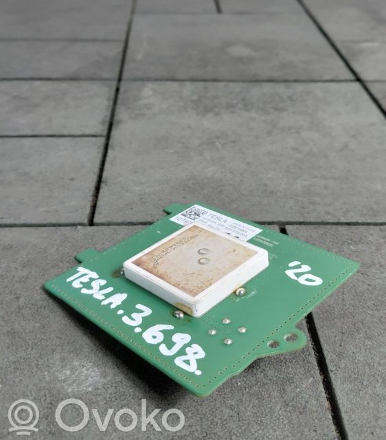 Antenna control unit