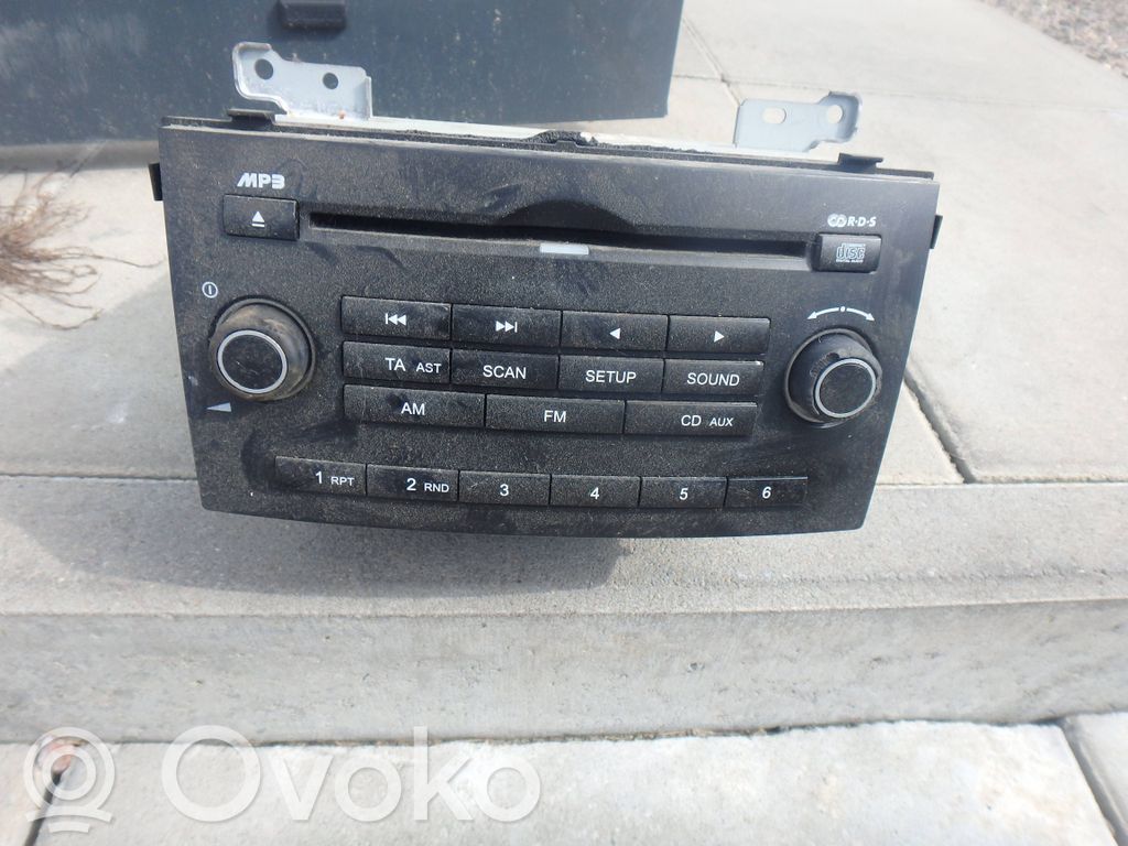 Radio/CD/DVD/GPS head unit