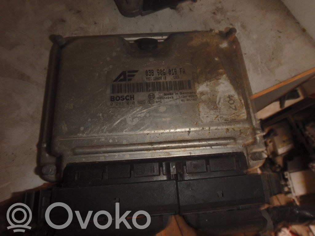 Unidad de control/módulo del motor   038906019FA
