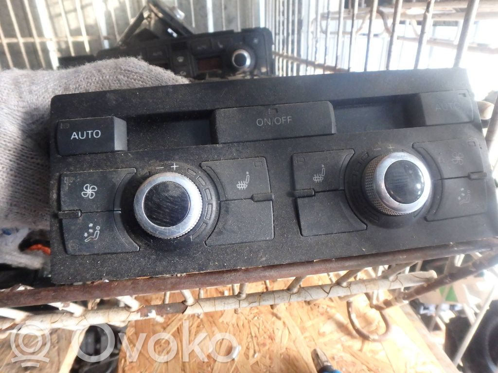 Audi Q7 4L Climate control unit 