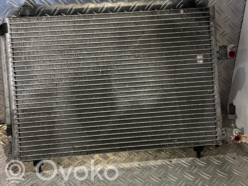 Radiateur condenseur de climatisation