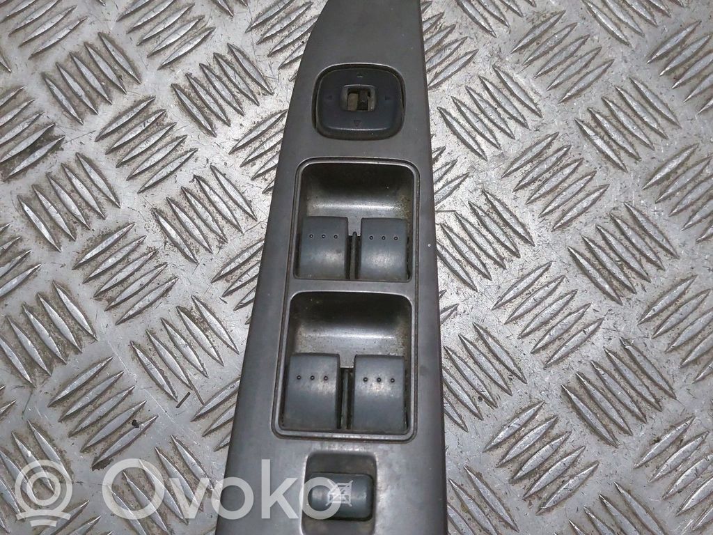 Mazda 3 I Przyciski szyb 