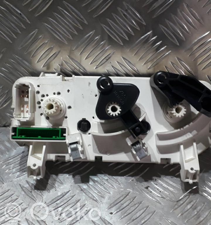 Renault Clio II Climate control unit 