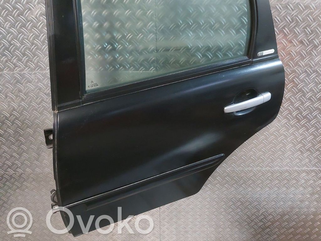 Galinės durys   9006K7