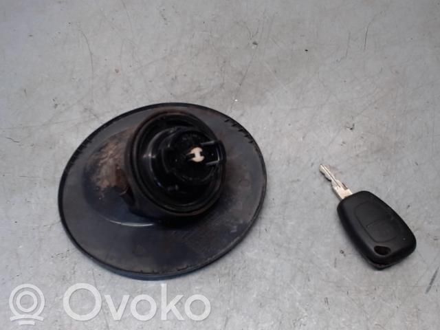 Renault Kangoo I Bușon umplere rezervor combustibil 