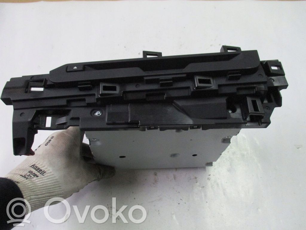 Navigation unit CD/DVD player   8614076E41