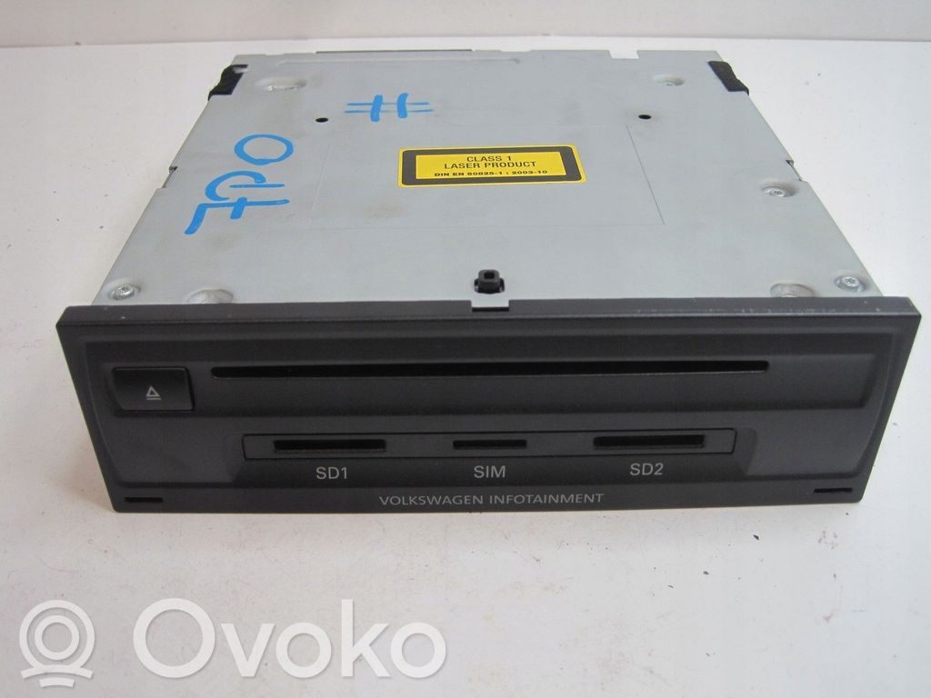 Volkswagen Transporter - Caravelle T1 Panel / Radioodtwarzacz CD/DVD/GPS 