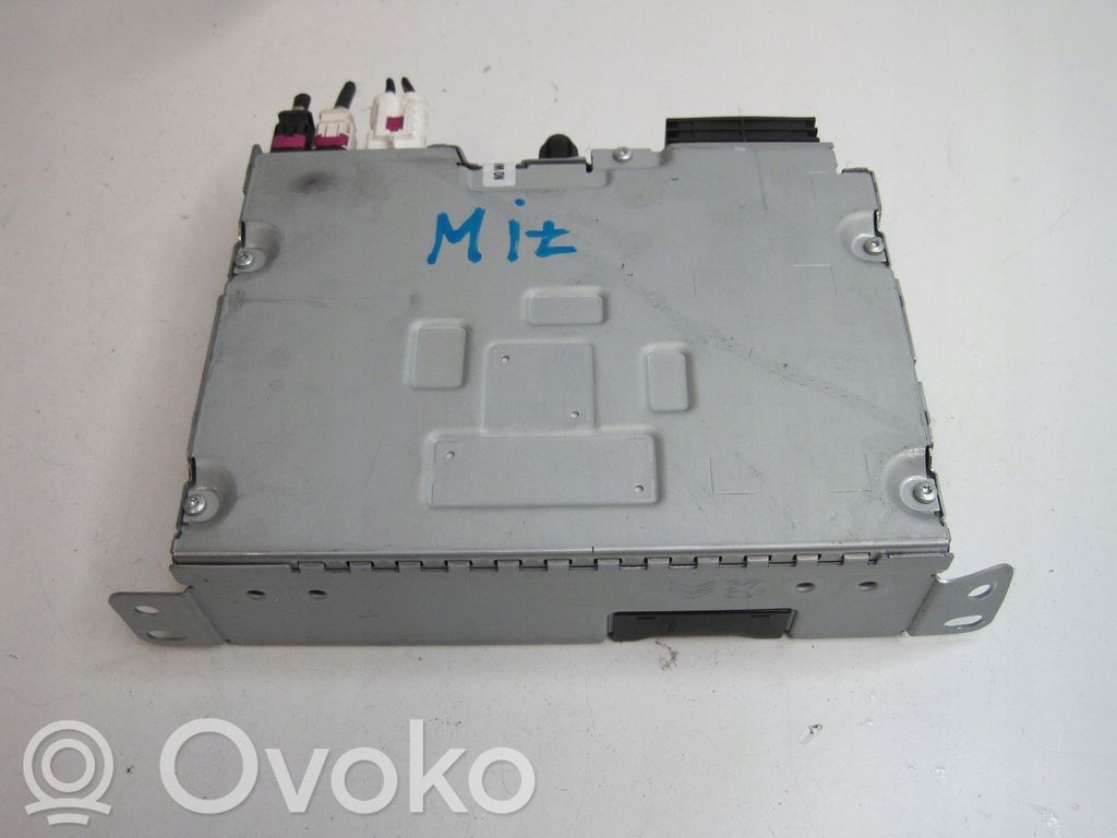 Peugeot Partner III Stacja multimedialna GPS / CD / DVD 