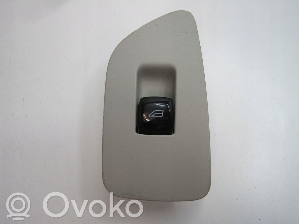 Central console control unit   31376458