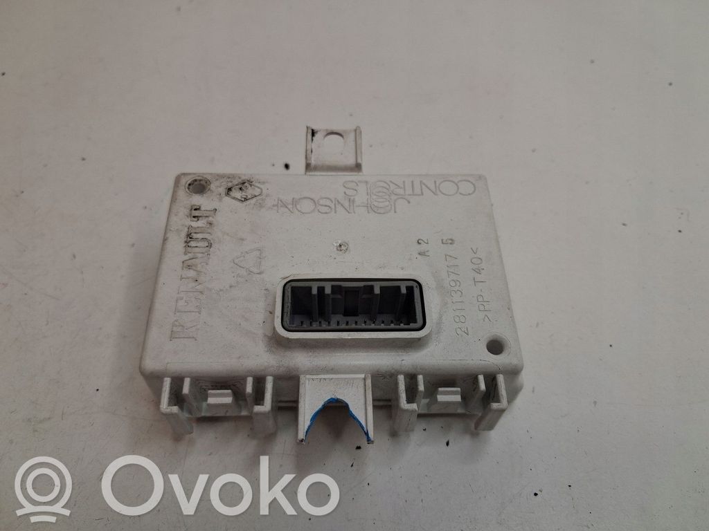 Renault Captur II Combustion control unit/module 