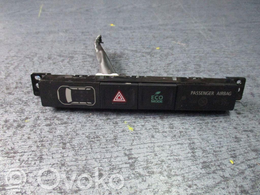 Audio system kit   8002B409A