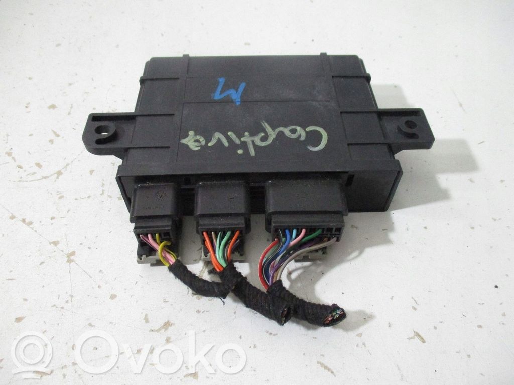 Chevrolet Captiva Speedometer control unit/module 