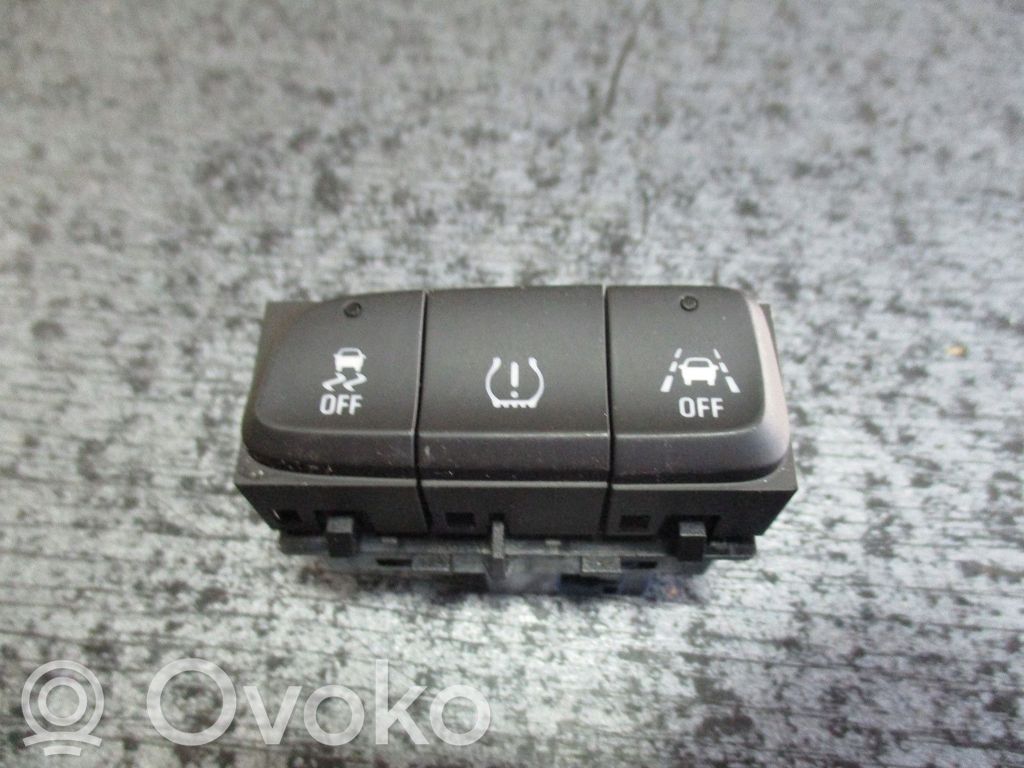 Opel Grandland X Audio system kit 