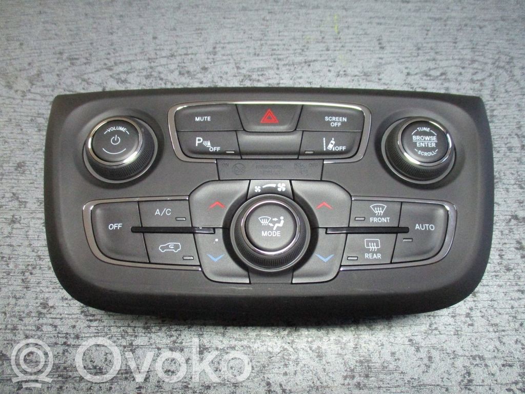 Jeep Compass Central console control unit 