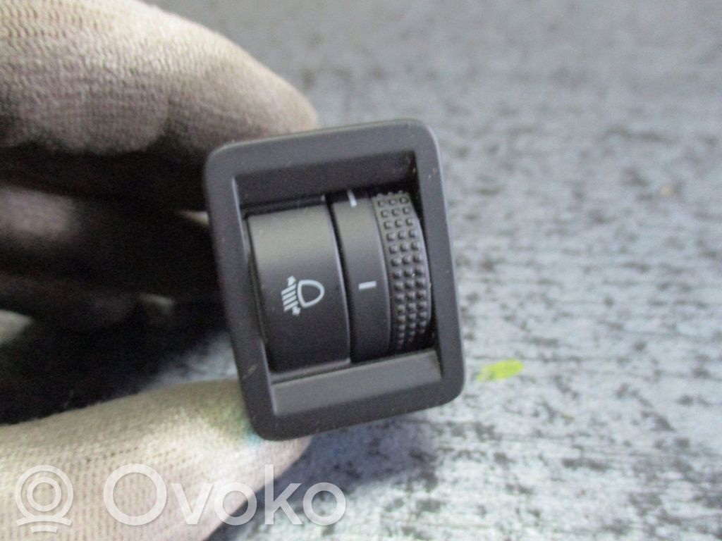 Seat Arona Unidad de control de la consola central 