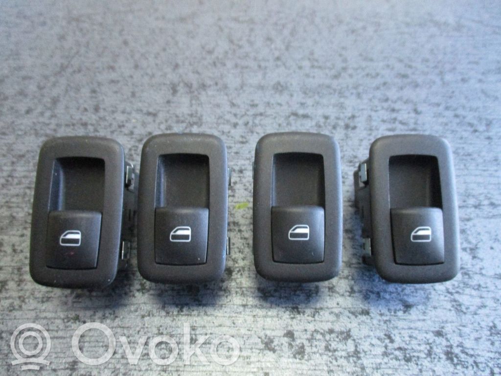 Jeep Grand Cherokee (WJ) Central console control unit 