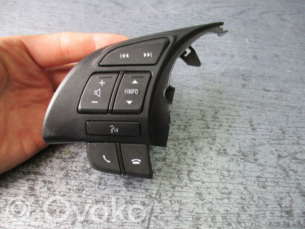 Mazda 6 Central console control unit 