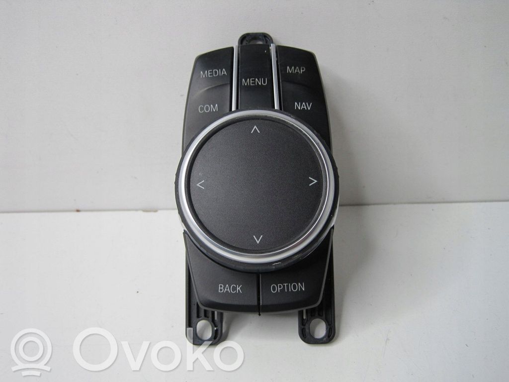 BMW 2 Active Tourer U06 Central console control unit 