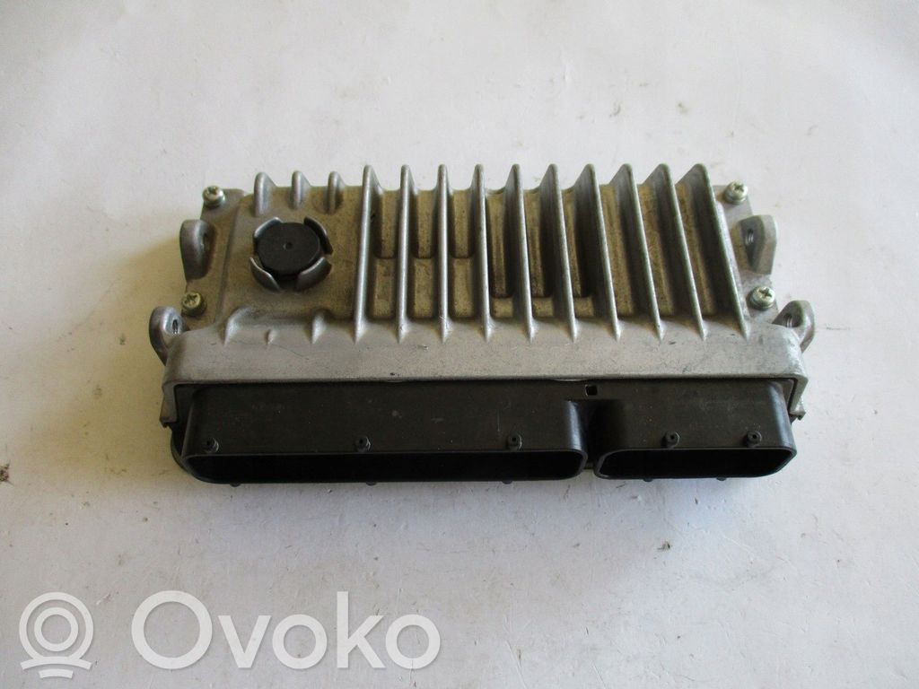 Toyota Hilux (N140, N150, N160, N170) Other engine bay part 