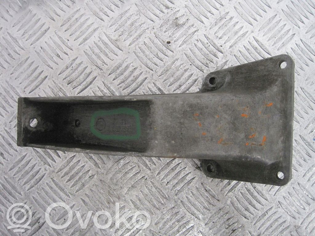 BMW 5 E39 Gearbox mounting bracket 