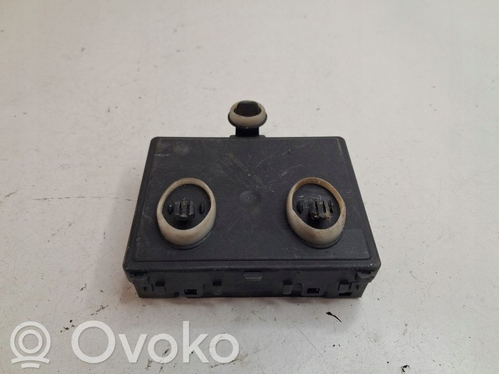 Audi A3 S3 A3 Sportback 8P Door control unit/module 