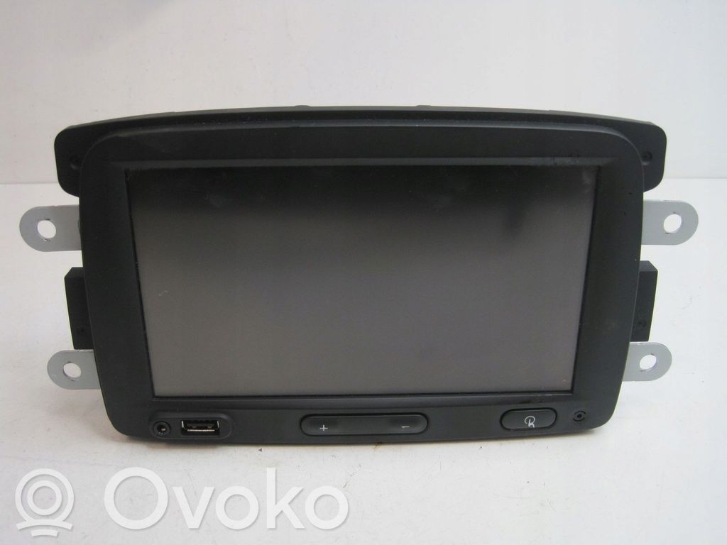 Dacia Sandero II Radio/CD/DVD/GPS head unit 