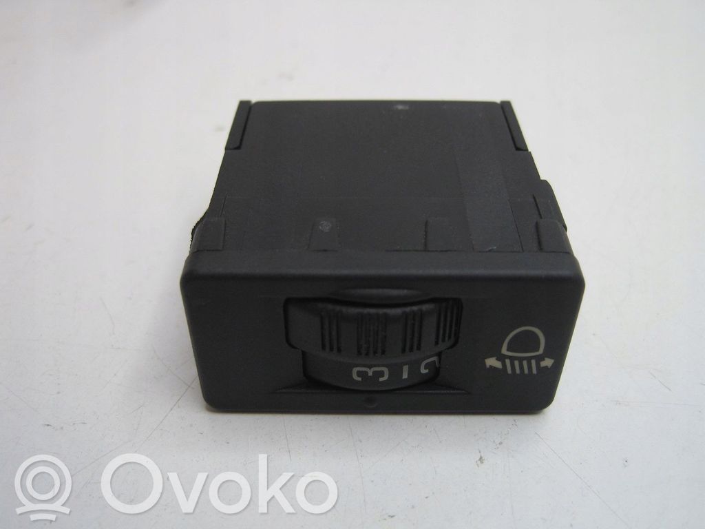 Citroen DS5 Central console control unit 