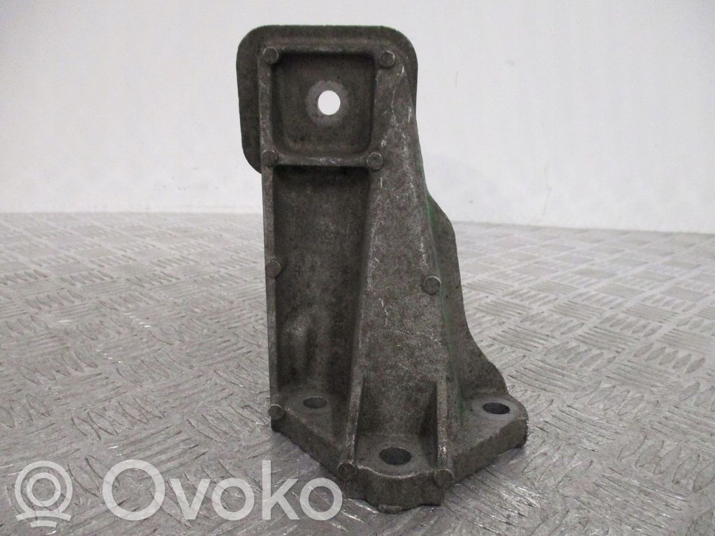 Dzinēja spilvens   AH226061BA