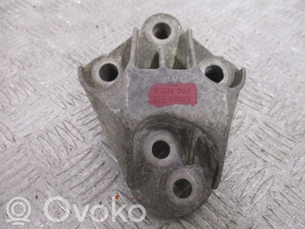 Opel Vectra B Engine mount bracket 