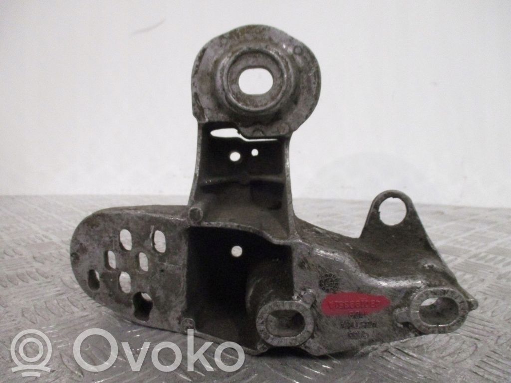 Audi A3 S3 A3 Sportback 8P Engine mount bracket 