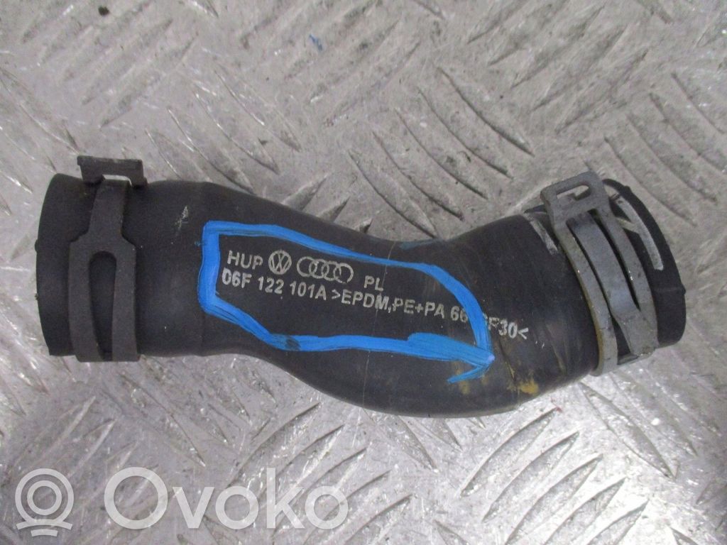 Skoda Rapid (120G, 130G, 135G) Conductă/furtun lichid de răcire motor 
