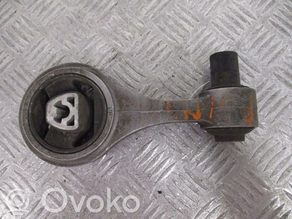 Fiat Grande Punto Engine mount bracket 