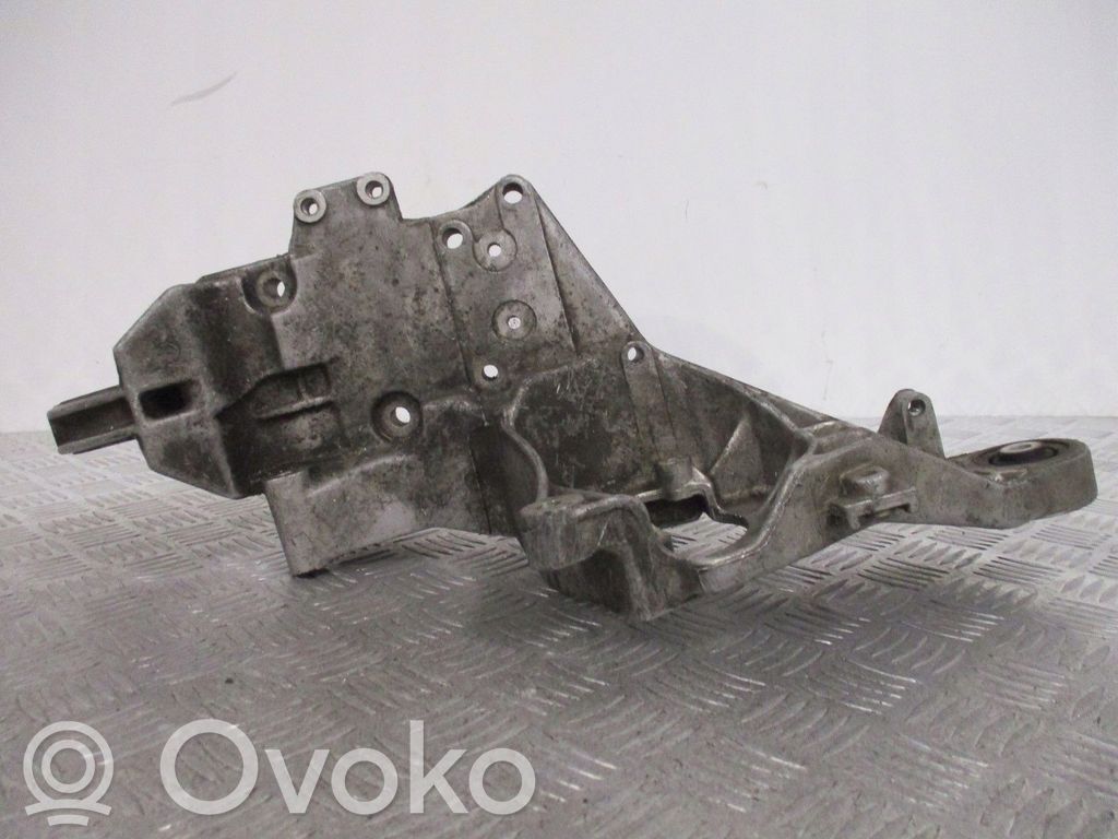 Alfa Romeo 156 Engine mount bracket 