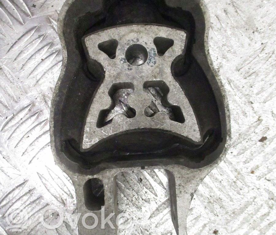 Ford Galaxy Engine mount vacuum valve 