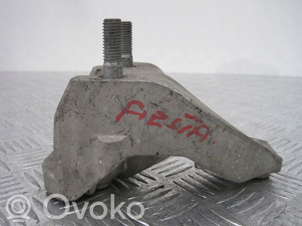Ford Fiesta Engine mount vacuum valve 