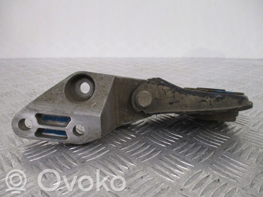 Gearbox mounting bracket   CC3139010