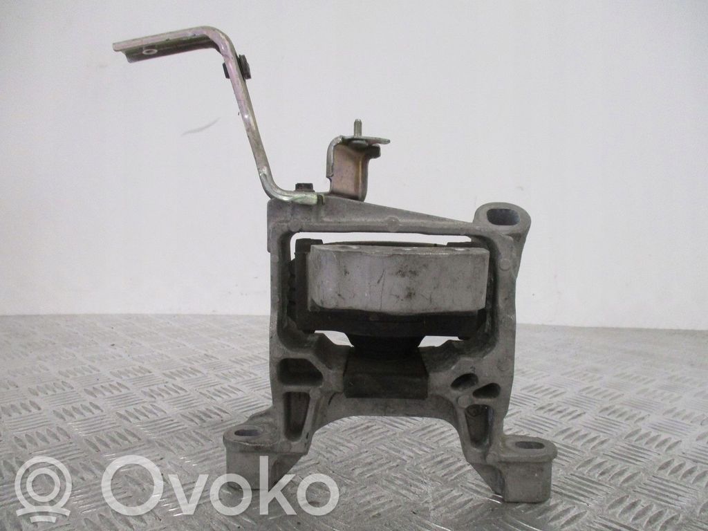 Mazda CX-5 Engine mount vacuum valve 
