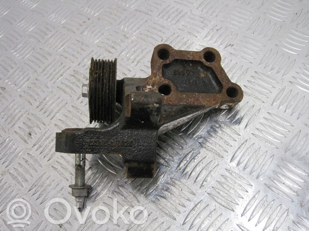 Toyota Hilux (N140, N150, N160, N170) Engine mount bracket 