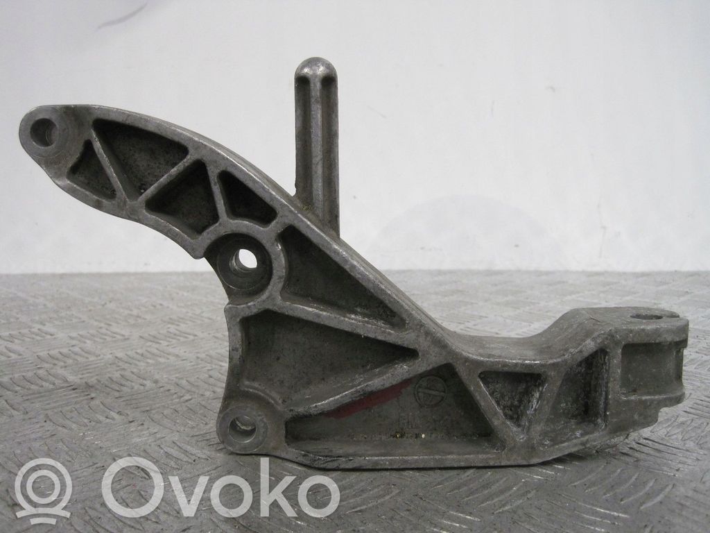 Opel Zafira B Gearbox mounting bracket 