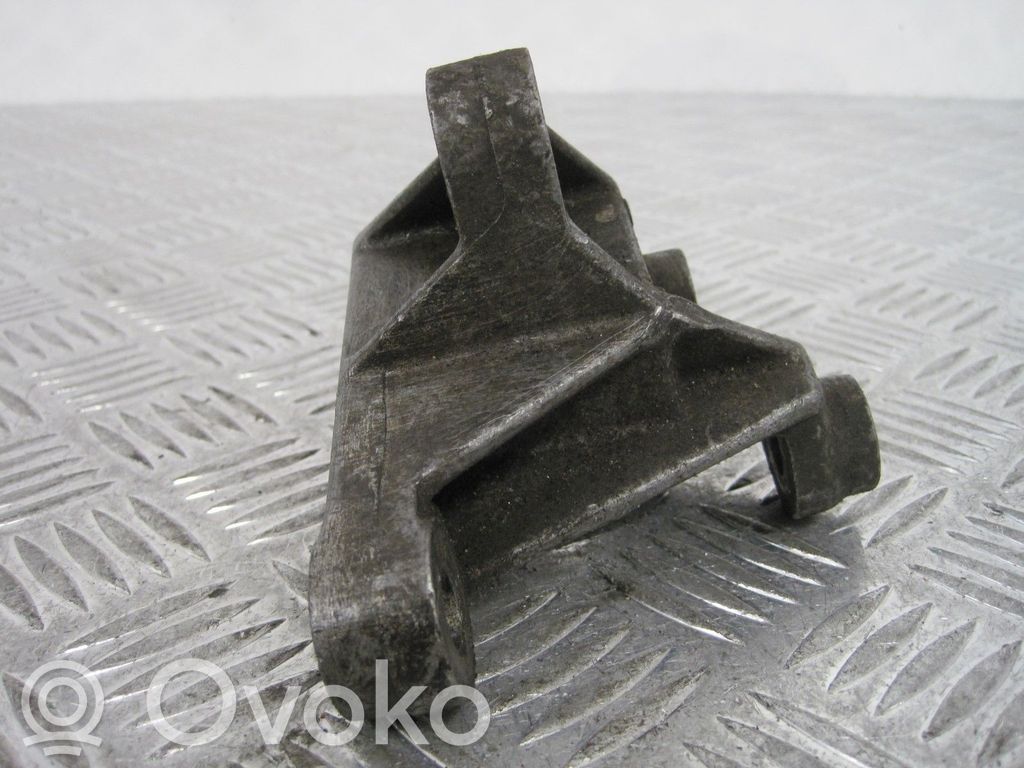 Ford Focus Front door coupe exterior handle/bracket 