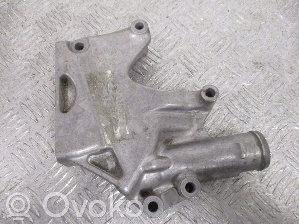 Engine mount bracket   A6512200407