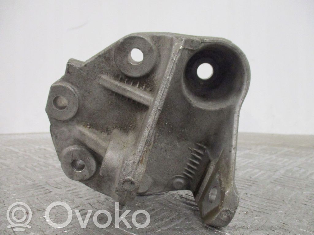 Peugeot 407 Soporte de montaje del motor 