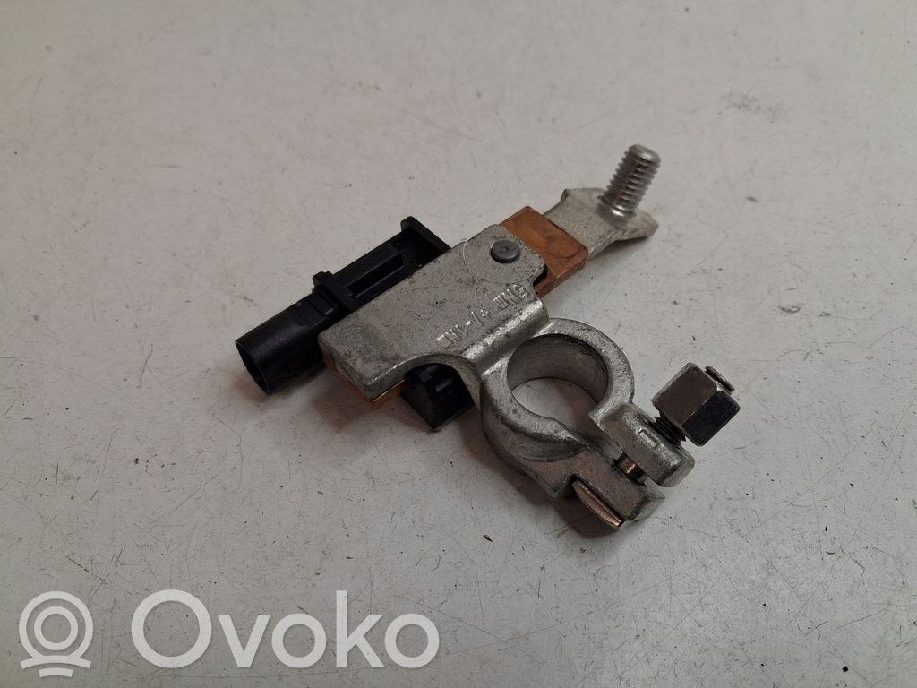 Opel Astra K Плюсовый провод (аккумулятора) 