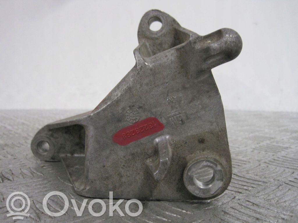 Engine mount bracket   13228288