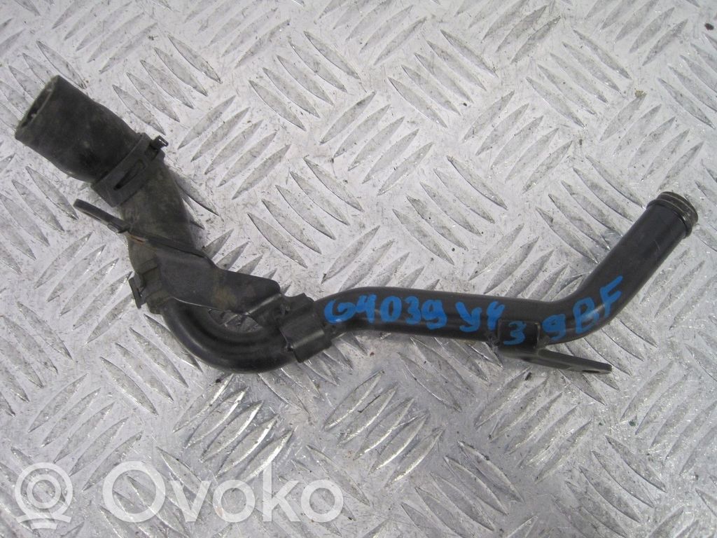 Land Rover Discovery Sport Caurulīte (-es) / šļūtene (-es) 