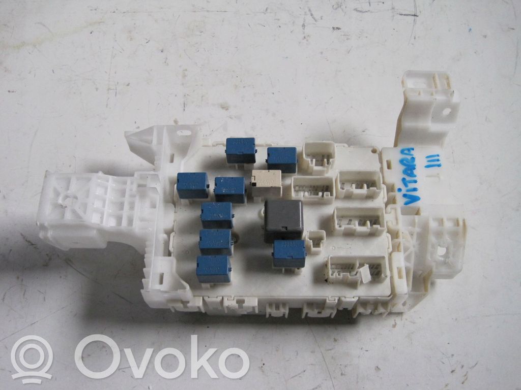 Suzuki Grand Vitara II Fuse box set 