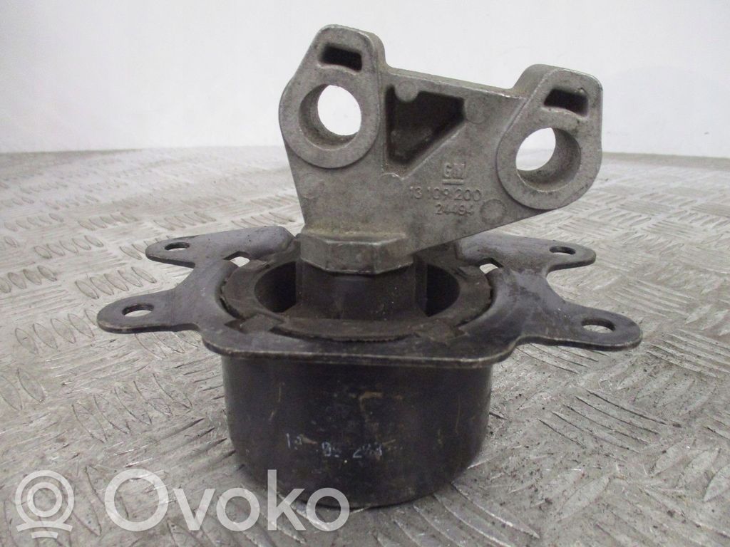 Opel Rekord Olympia Вакуумный клапан подушки двигателя 