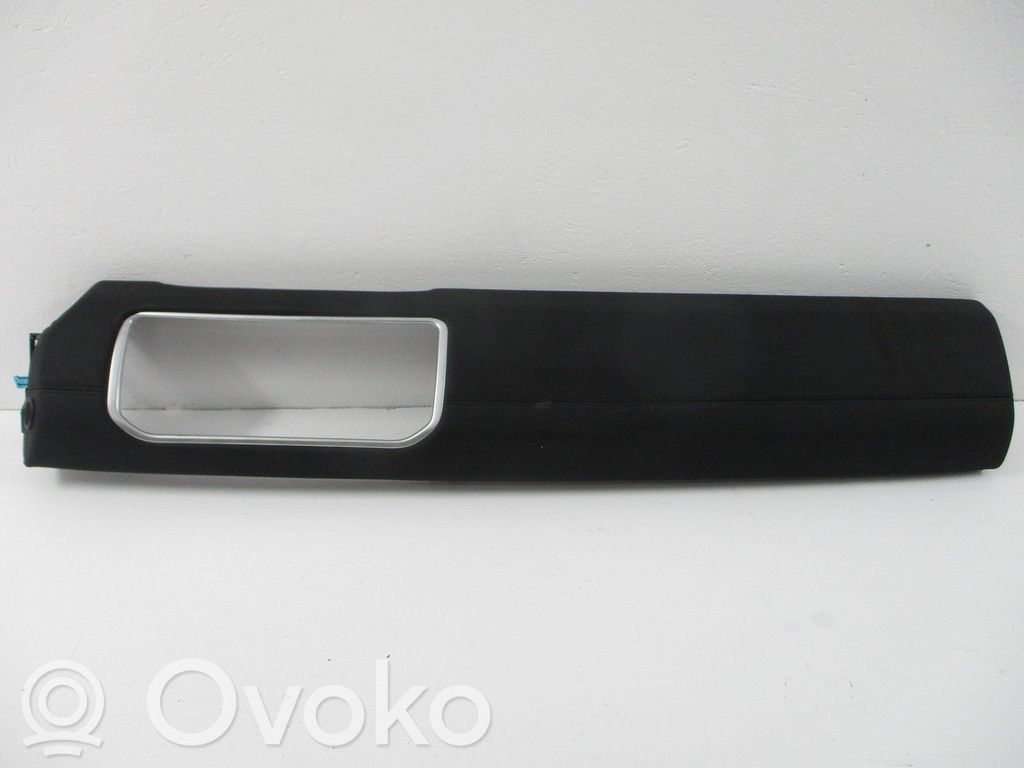 BMW 2 Active Tourer U06 Moldura de la unidad delantera de radio/GPS 